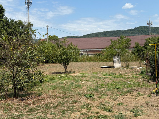 Продам участок 11 соток, ИЖС, Калинина ул, 99, Апшеронск г, 0 км от города