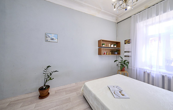 Продам комнату в 5-комн. квартире, Марата ул, 50, Санкт-Петербург г