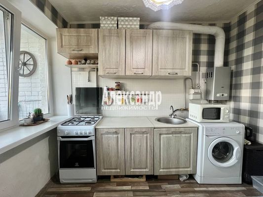 Продам однокомнатную (1-комн.) квартиру, Связи ул, 8, Всеволожск г