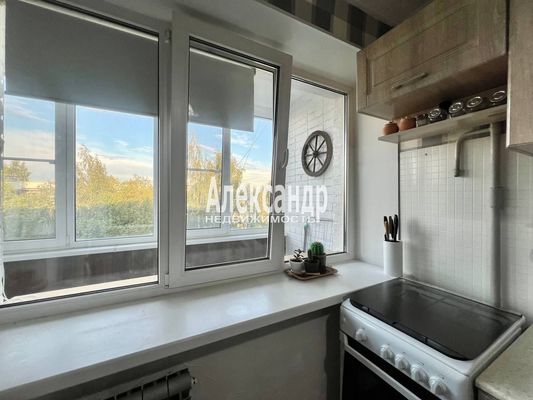 Продам однокомнатную (1-комн.) квартиру, Связи ул, 8, Всеволожск г