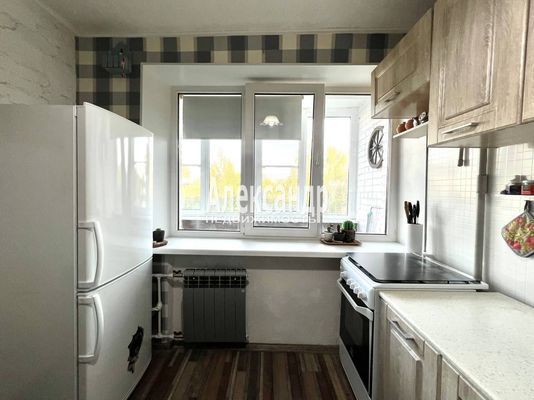 Продам однокомнатную (1-комн.) квартиру, Связи ул, 8, Всеволожск г