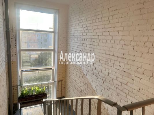 Продам однокомнатную (1-комн.) квартиру, Связи ул, 8, Всеволожск г