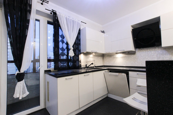 Продам двухкомнатную (2-комн.) квартиру, Ленинский пр-кт, 72к1, Санкт-Петербург г