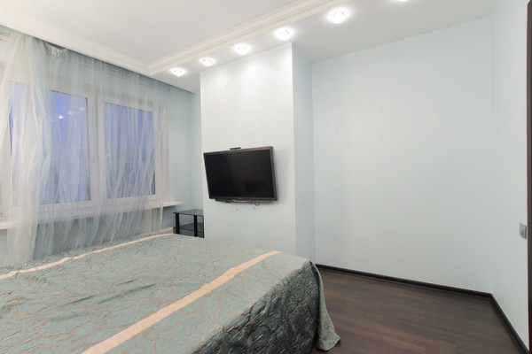 Продам двухкомнатную (2-комн.) квартиру, Ленинский пр-кт, 72к1, Санкт-Петербург г