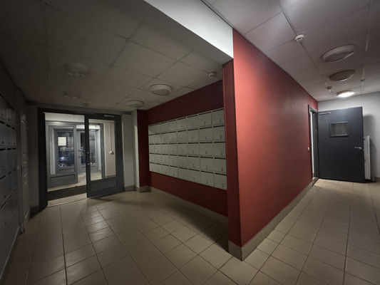 Продам двухкомнатную (2-комн.) квартиру, Ленинский пр-кт, 72к1, Санкт-Петербург г