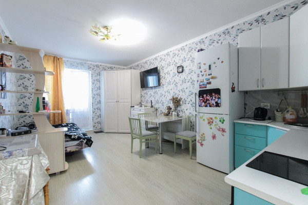 Продам однокомнатную (1-комн.) квартиру, Валдайская ул, 6к2, Шушары п