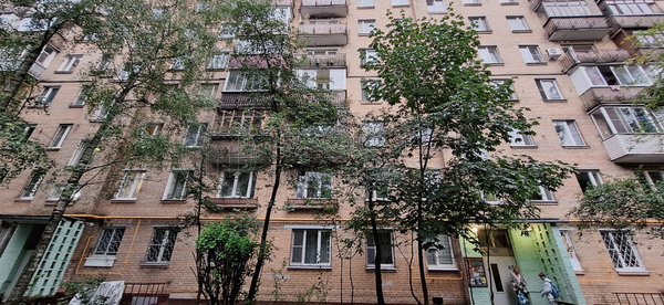 Продам двухкомнатную (2-комн.) квартиру, Сталеваров ул, 18к2, Москва г