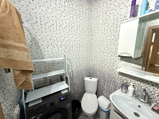 Продам однокомнатную (1-комн.) квартиру, Крымской весны ул, 1к2, Мирное с