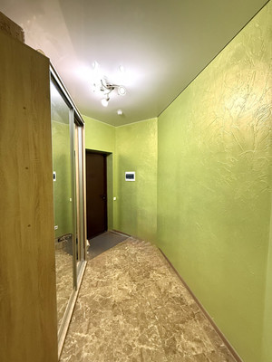 Продам однокомнатную (1-комн.) квартиру, Крымской весны ул, 1к2, Мирное с