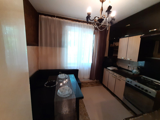 Продам двухкомнатную (2-комн.) квартиру, Балаклавская ул, 45, Симферополь г