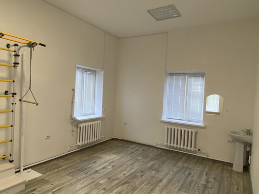 Продам коммерческое помещение 902,9 м2, Есенина ул, 116к1, Рязань г