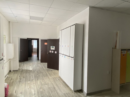 Продам коммерческое помещение 902,9 м2, Есенина ул, 116к1, Рязань г