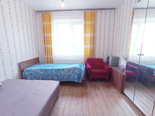 Продам трехкомнатную (3-комн.) квартиру, Д мкр, 31, Новомичуринск г