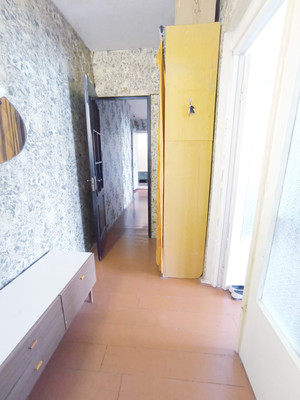 Продам трехкомнатную (3-комн.) квартиру, Д мкр, 31, Новомичуринск г