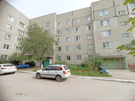 Продам трехкомнатную (3-комн.) квартиру, Д мкр, 31, Новомичуринск г