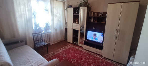 Продам однокомнатную (1-комн.) квартиру, 18, Тельмана п