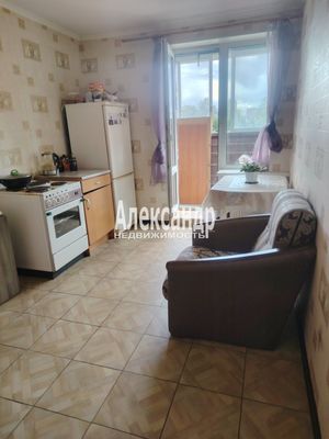 Продам однокомнатную (1-комн.) квартиру, Новая ул, 7к3, Мурино п