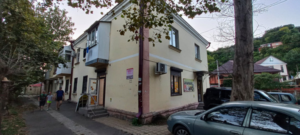 Продам двухкомнатную (2-комн.) квартиру, Б. Хмельницкого ул, 49, Туапсе г