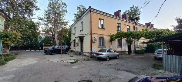 Продам двухкомнатную (2-комн.) квартиру, Б. Хмельницкого ул, 49, Туапсе г