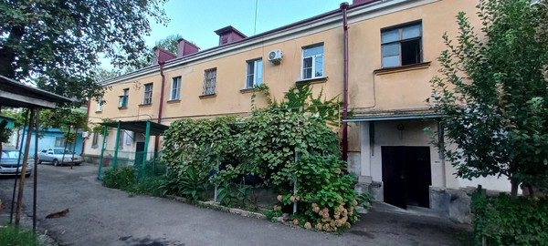Продам двухкомнатную (2-комн.) квартиру, Б. Хмельницкого ул, 49, Туапсе г