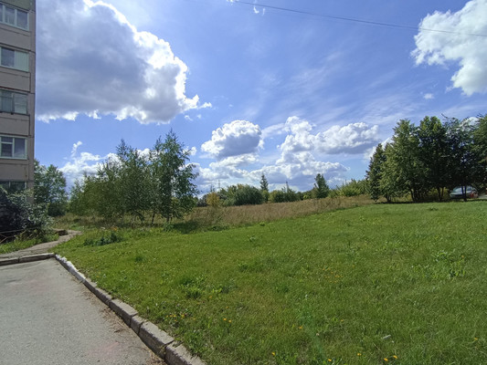 Продам трехкомнатную (3-комн.) квартиру, Д мкр, 31, Новомичуринск г