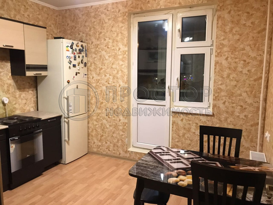 Продам многокомнатную квартиру, Крымская ул, 9к1, Боброво рп
