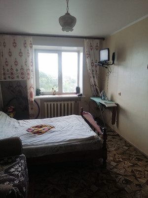 Продам двухкомнатную (2-комн.) квартиру, Дубравная ул, 40, Алексин г