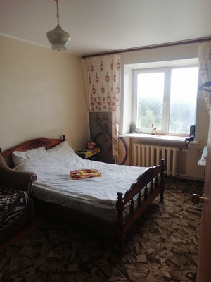 Продам двухкомнатную (2-комн.) квартиру, Дубравная ул, 40, Алексин г