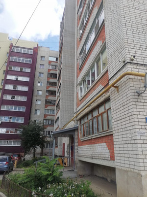 Продам двухкомнатную (2-комн.) квартиру, Дубравная ул, 40, Алексин г