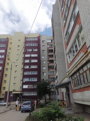 Продам двухкомнатную (2-комн.) квартиру, Дубравная ул, 40, Алексин г