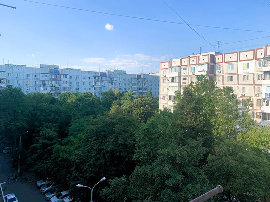 Продам трехкомнатную (3-комн.) квартиру, Симферопольская ул, 18, Краснодар г