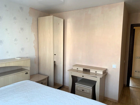 Продам трехкомнатную (3-комн.) квартиру, Симферопольская ул, 18, Краснодар г