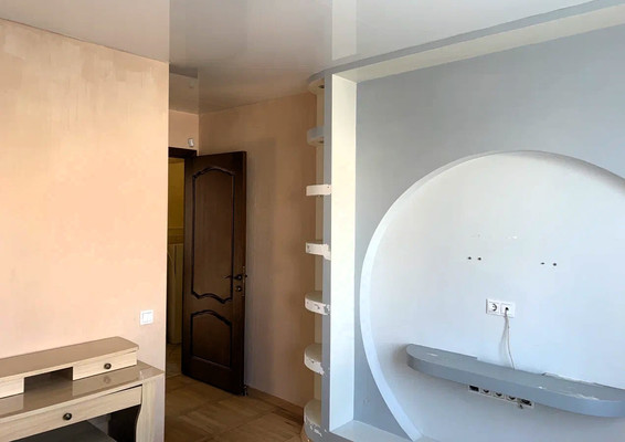 Продам трехкомнатную (3-комн.) квартиру, Симферопольская ул, 18, Краснодар г