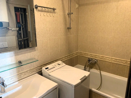 Продам трехкомнатную (3-комн.) квартиру, Симферопольская ул, 18, Краснодар г