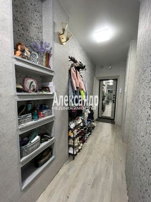 Продам трехкомнатную (3-комн.) квартиру, Лермонтовский пр-кт, 5/11, Санкт-Петербург г