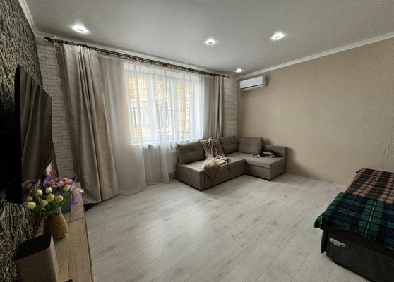 Продам двухкомнатную (2-комн.) квартиру, Баки Урманче ул, 5, Казань г