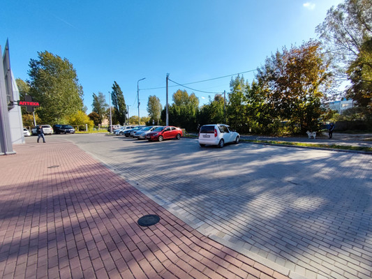 Продам коммерческое помещение 644 м2, Прибрежный мкр, Калининград г