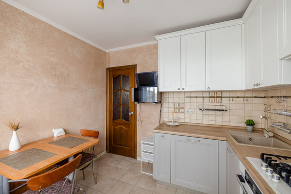 Продам двухкомнатную (2-комн.) квартиру, Мира пр-кт, 110к2, Москва г