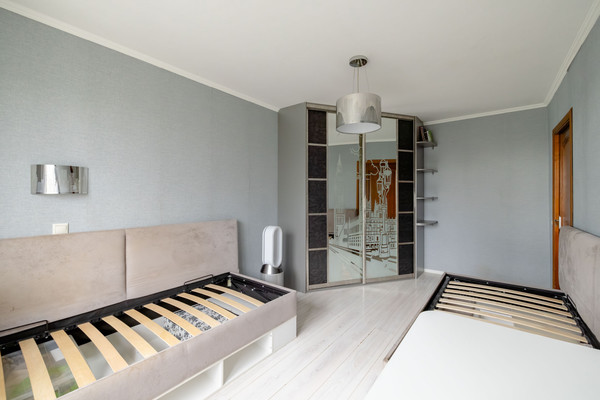 Продам двухкомнатную (2-комн.) квартиру, Мира пр-кт, 110к2, Москва г