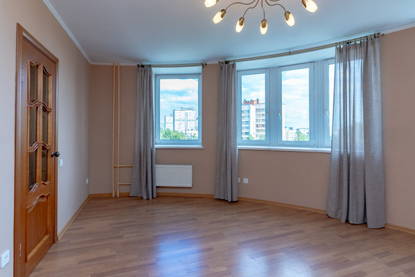 Продам трехкомнатную (3-комн.) квартиру, Варшавская ул, 69Ак3, Санкт-Петербург г