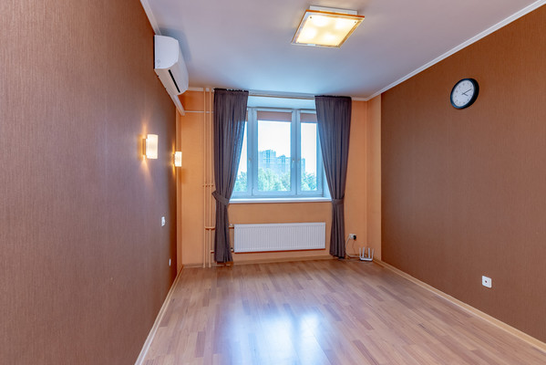 Продам трехкомнатную (3-комн.) квартиру, Варшавская ул, 69Ак3, Санкт-Петербург г