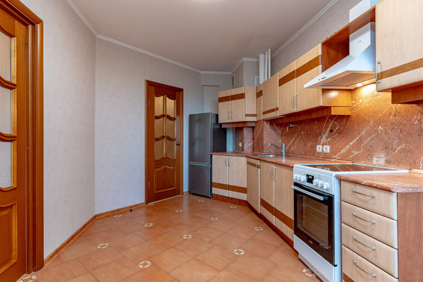 Продам трехкомнатную (3-комн.) квартиру, Варшавская ул, 69Ак3, Санкт-Петербург г