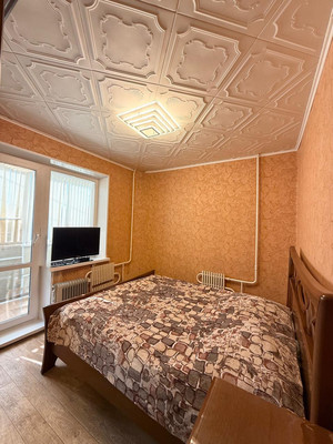 Продам двухкомнатную (2-комн.) квартиру, Спортивная ул, 1, Радовицкий п