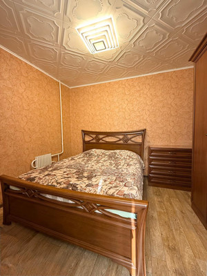 Продам двухкомнатную (2-комн.) квартиру, Спортивная ул, 1, Радовицкий п