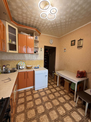 Продам двухкомнатную (2-комн.) квартиру, Спортивная ул, 1, Радовицкий п