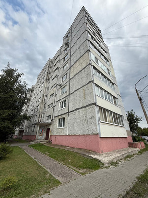 Продам двухкомнатную (2-комн.) квартиру, Спортивная ул, 1, Радовицкий п