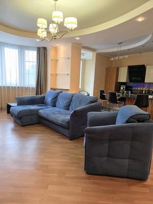 Продам трехкомнатную (3-комн.) квартиру, Севастопольский пр-кт, 28к8, Москва г