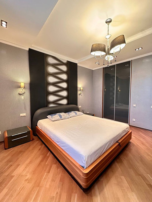 Продам трехкомнатную (3-комн.) квартиру, Севастопольский пр-кт, 28к8, Москва г