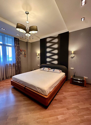 Продам трехкомнатную (3-комн.) квартиру, Севастопольский пр-кт, 28к8, Москва г