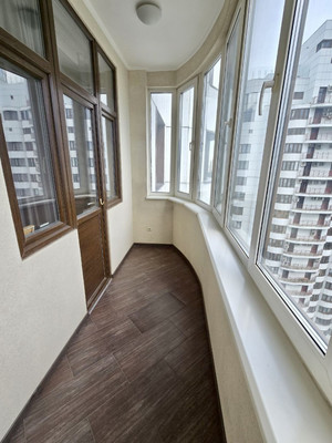 Продам трехкомнатную (3-комн.) квартиру, Севастопольский пр-кт, 28к8, Москва г
